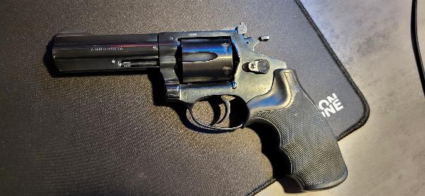 Rossi 971 4" 38/357mag revolver